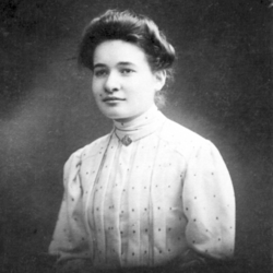 Зофия Заменхоф, първата дъщеря на Людвик, през 1906 г.